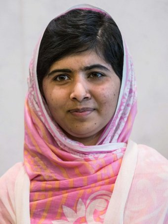 Shot Pakistani teen Malala Yousafzai vows to fight for womens education after accepting award - ABC News Australian Broadcasting Corporation
